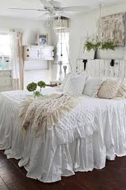 In modern usage, the term bohemian is applied to people who live unconventional, usually artistic, lives. Vintage Chic Shabby Chic Bedroom Decorating Simplythinkshabby