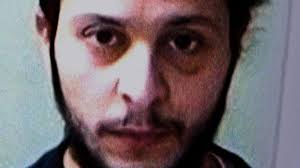 Salah abdeslam, arrested after gunfight with police in 2016, accuses brussels court of 'bias against muslims,' refuses to answer questions. Salah Abdeslam Et Son Complice Condamnes A Verser 700 000 Euros A Un Policier Mais Ils Sont Insolvables Belgique 7sur7 Be