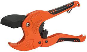 Making pipe connections often involves cutting copper pipes. Ginzors Pvc Pipe Cutters Ratcheting Hose Tube Cutter Cutting 1 1 4 Inch Pex Ppr Pvc Aluminium Plastic Pipe Suitable For Plumbers Home Owner Solar Company And Car Repair 42mm Max
