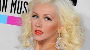Christina aguilera von 2003 im maxim (self.christinaaguilera). Christina Aguilera Zeigt Ihrem 40 Geburtstag Den Mittelfinger