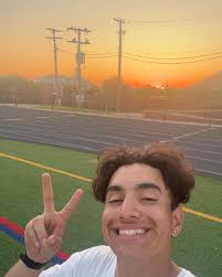 Josiah Vargas (@josiah_v.86) • Instagram photos and videos