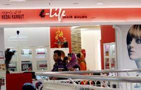 Sering kali wanita ingin mempunyai tampilan poni yang unik, apalagi terkadang banyak wanita yang bosan dengan menggunakan poni yang panjang. Top 10 Hair Salons In Kelantan Toppik Malaysia