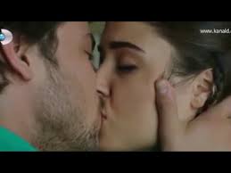 اطول بوسه من الشفه مقطع رومانسي 18 جديد2019 Youtube