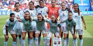 Escute podcast narrativo do embolada. Jogadoras De Futebol Da Argentina Maes Estudantes Medicas E Sociologas