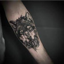 1001 Ideen Fur Einen Tollen Wolf Tattoo Die Ihnen Sehr Gut Gefallen Konnten Wolf Tattoo Wolf Tattoo Ideen Engelsflugel Tattoo