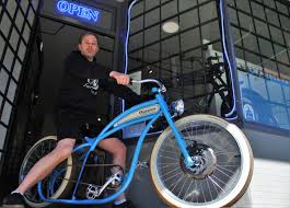 Lowlife bikes makes amazing custom bicycles and tricycles that are comfortable to ride! A Vancouver Man Is Making Custom Chopper Style E Bikes Vancouver Is Awesome