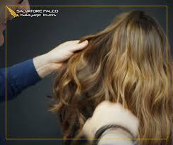 Trovate la giusta ispirazione con i look delle star, in variante nocciola caramello, ramato, con riflessi . Colore Dei Capelli Freddo Cosa Significa E Come Ottenerlo Salvatore Falco Balayage Lovers