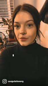 cora.mia (@cora.mia)