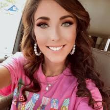 🥳In celebration of International Women's Day, the Wind Creek State Park  team wants to give a huge shoutout to Jacquetta Perry! Jacquetta, your  dedication and hard work make the park a beautiful