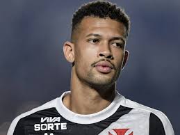 Vasco contata Lucas Pimenta para jogar com João Victor