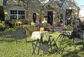 5 Ideas For Getting A Haunted Garden This Halloween Outdoor Halloween Halloween Decorations Diy Outdoor Halloween Diy Outdoor