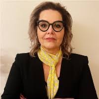 Deepali Bhanushali's Instagram, Twitter & Facebook