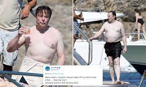 Elon Musk pokes fun at photos showing him shirtless on a yacht in Mykonos |  Daily Mail Online