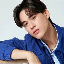 Matt Ox Biography: Girlfriend, Age, Songs, Net Worth, Birthday, Height,  Instagram, Wikipedia, Overwhelming Lyrics, Mom, Dreads, Rym: Biography Matt  Ox (born 13 December 2004) was brought into the world as Matthew Grau.