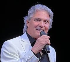 Dennis Tufano's Instagram, Twitter & Facebook