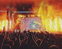 Un premier concert a été organisé au stade de cesena devant 13 000. Stade De France Coldplay Timeline