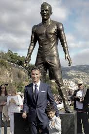 Emanuel jorge da silva santos (born 20 november 1976) is an artist from madeira, portugal.in 2017 he became famous for a sculpture of the madeira footballer cristiano ronaldo which was widely derided in media articles. Cristiano Ronaldo Unveils Statue Of Himself In Portugal Cbs News