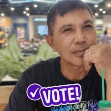 Today we're rewinding back to when we surprised Robert L. in Niles, IL with  an incredible $25,000 Cash Prize. 💸 What do you think you'd do with all  that cash? Let us