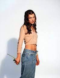 Those are really small 90s eyewear. Milla Jovovich Early 90s Milla Jovovich Women Fashion