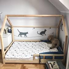 Lit Cabane Pour Enfant Avec Barriere Bois Naturel Bell Lit Enfant Maison Lit Enfant Cabane Lit Cabane