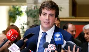 Diputado schalper con todo respeto, cual es el motivo de su doble discurso, yo le pido que sea parte de la solución pero en serio, es fácil ir de comuna en comuna (una vez cada treinta días) levantando. Diputado Rn Diego Schalper Descarta Discriminacion En Caso De Menor Que Recurrio A La Justicia Por No Poder Ser Alumna Del Instituto Nacional Diputados