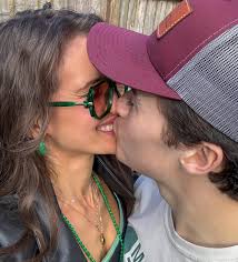 Would recommend everyone to experience a Southie St Paddy's with your  favorite people☘️✨