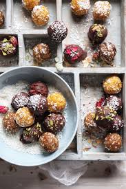 Vegan Bliss Balls Recipe Raw Dessert Recipes Freeze Dried Raspberries Almond Recipes