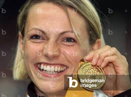 Joanne Wise's Instagram, Twitter & Facebook