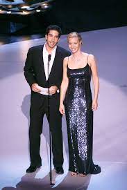 Later, zoe gave birth to their daughter, cleo buckman on may 2011. David Schwimmer And Lisa Kudrow Presented In 1999 Friends Cast Friends Tv Friends Episodes