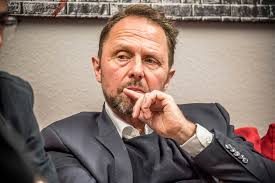 Leverkusens Oberbürgermeister hatte unrechtmäßige Nebeneinkünfte