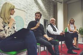 Budapesten született, két évig pécsen élt a páfrány utcában. Erthetetlen De Nagyon Kivancsiak Az Emberek Sebestyen Balazs Hazara Nlc