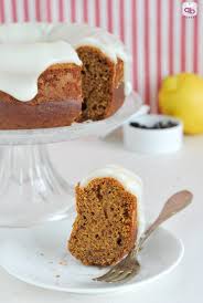 Oggi vi regalo la ricetta di una delle mie torte al limone più buona, quella che faccio e rifaccio perché piace sempre a tutti, insomma un mio cavallo di battaglia: One Bowl Cake Alla Liquirizia Con Glassa Al Limone Qb Ricette