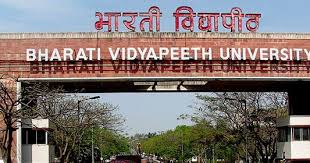 Bharati Vidyapeeth The Top Choice Among Students For Law Colleges In Pune Bv University Helps Students To Manage The Most College Fun College Reviews College
