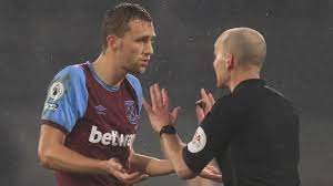 On sunday, west ham united confirmed that they had submitted notice to the football association to appeal the red card. Ref Watch Swift Resolution To Tomas Soucek Red Card The Only Positive Football News Sky Sports