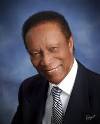 Ernie Hines's Instagram, Twitter & Facebook