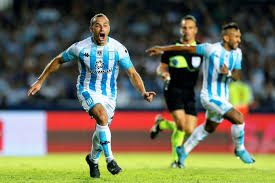 Independiente match are prepared according to the odds given to the match. Racing Con 9 Jugadores Vencio A Independiente En Un Clasico Para La Historia Racingmaniacos