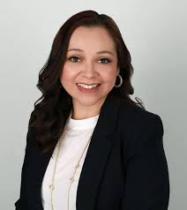Laura Rueda, Senior Litigation Paralegal