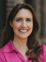 Lucy Stratton's Instagram, Twitter & Facebook