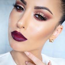 Savannah Jones -Hairstylist