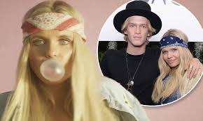Cody Simpson's lookalike sister Alli releases video for new single Roll Em  Up