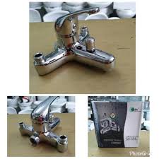 Beli kran shower keran kamar mandi toilet air panas dingin keran mixer bathtub 2 cabang tanam brass cuci. Kran Air Panas Dingin Untuk Water Heater Dengan Satu Lubang Titik Air Shopee Indonesia