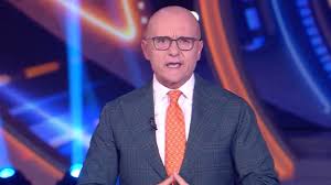 Alfonso signorini è un giornalista, autore e conduttore televisivo italiano. The Trend Is Censoring Everything Alfonso Signorini Is Misleading