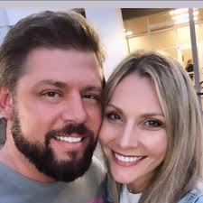 I went to Four Corners in the 50s. Mrs. Forward, Mrs Hurley, Mrs Candler,  Mrs Haliday, Mrs Martin, Mrs. Dawson and Mr Canning. Helen Johnson was the  principal. Loved my time there.