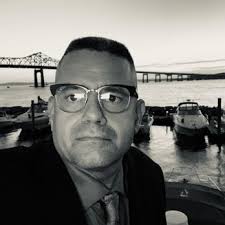 Kevin Stockwell's Instagram, Twitter & Facebook