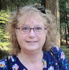 What halls are available for rent in Port St. Lucie for 80 people?