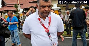 Find tony fernandes news headlines, photos, videos, comments, blog posts and opinion at the indian express. Airasia S Chief Responds To Crisis With Quick Compassion The New York Times