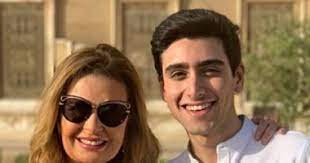 ابن مصطفى قمر تيام قمر فاجئنا كلنا في خيانة عهد | معكم منى الشاذليالجزء الثاني من لقاء الإعلامية مني الشاذلي مع الفنانة يسرا و أبطال مسلسل #خيانة_عهد رمضان. Ù…ØµØ·ÙÙ‰ Ù‚Ù…Ø± ÙŠØ´ÙŠØ¯ Ø¨ØªØ¬Ø±Ø¨Ø© ØªÙŠØ§Ù… Ù†Ø¬Ù„Ù‡ ÙÙ‰ Ø®ÙŠØ§Ù†Ø© Ø¹Ù‡Ø¯ ÙˆÙŠÙ‡Ù†Ø¦ ÙŠØ³Ø±Ø§ Ø¨Ù†Ø¬Ø§Ø­ Ø§Ù„Ù…Ø³Ù„Ø³Ù„ Ø§Ù„ÙŠÙˆÙ… Ø§Ù„Ø³Ø§Ø¨Ø¹