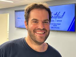 Check out the new look Will Stafford's sporting while he's healing from  surgery! I think it looks great