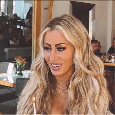 Dorothy Sippel's Instagram, Twitter & Facebook