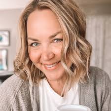 Many high-performing people are also highly boring.